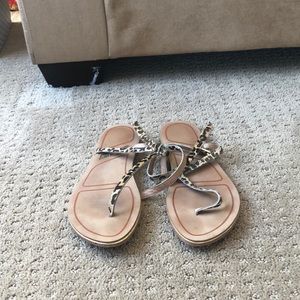 Sandal